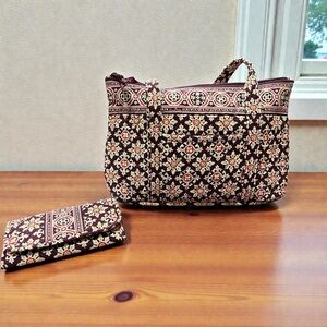 Vera Bradley Tote Bag and Wallet Set Burgundy‎ Medallion Quilted Zippered
